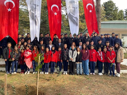 11Kasım Milli Ağaçlandırma Günü  “Geleceğe Nefes, İnsanlığa Nefes” Projesi Kapsamında Fidan Dikim Etkinliği Gerçekleştirildi