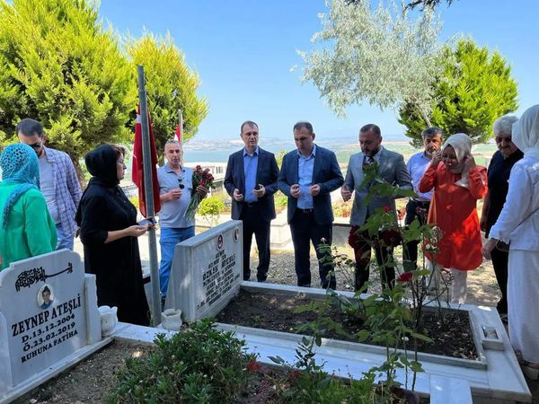 #15Temmuz Demokrasi ve Milli Birlik Gününde Şehitlerimizi kabirleri başında rahmet ve dua ile andık.